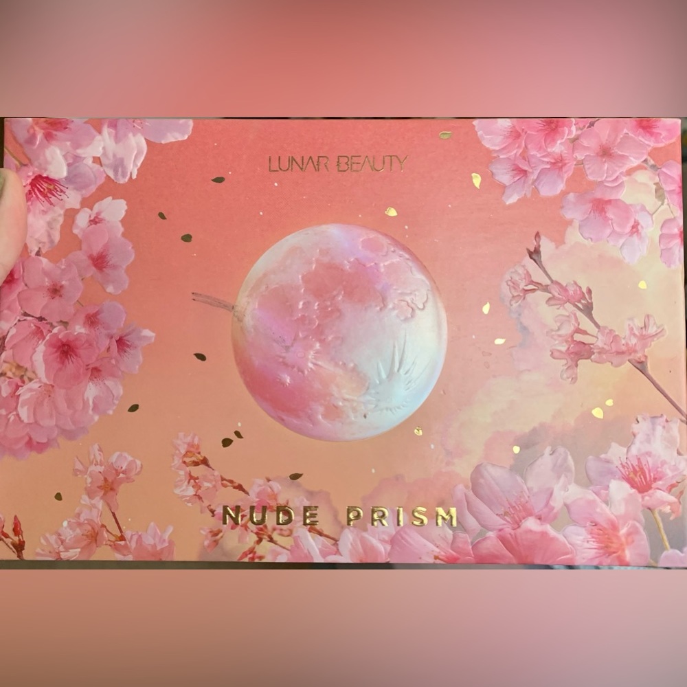 Nude Prism eyeshadow palette from Lunar Beauty